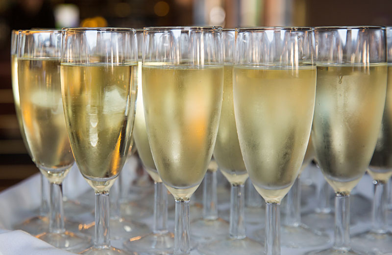 champagne glasses