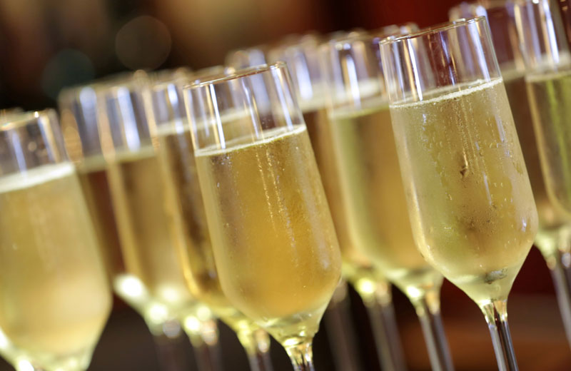 champagne glasses2